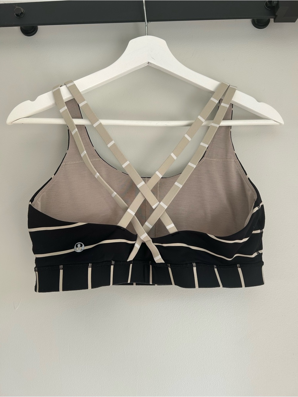 Lululemon Stripe Energy Sport Bra Rare Size 10